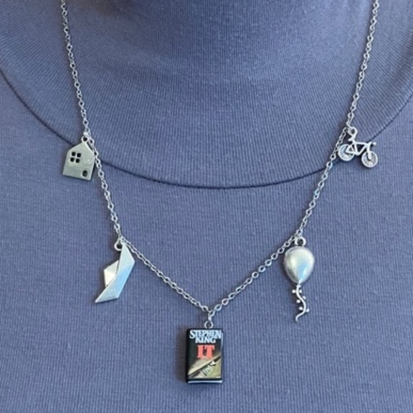 It by Stephen King Handmade Literature Necklace, Horror, Book Cover, Balloon - Picture 2 of 16